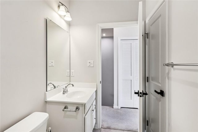 489 Nolan Cir, Cranberry Twp, PA 16066 - bathroom with toilet and vanity