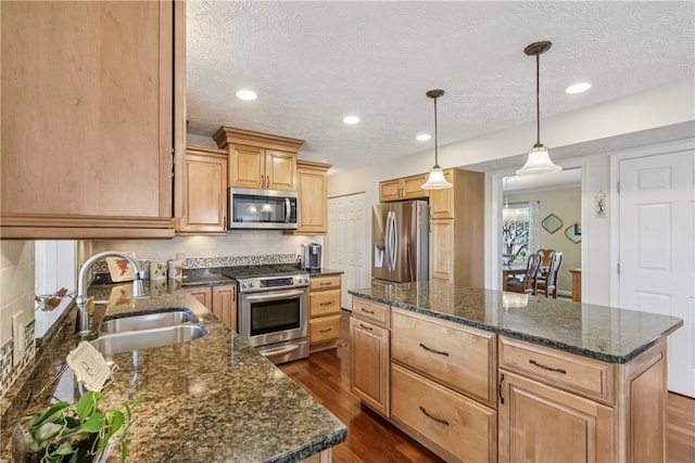 165 Sunrise Dr, Allegheny Twp Wml, PA 15656