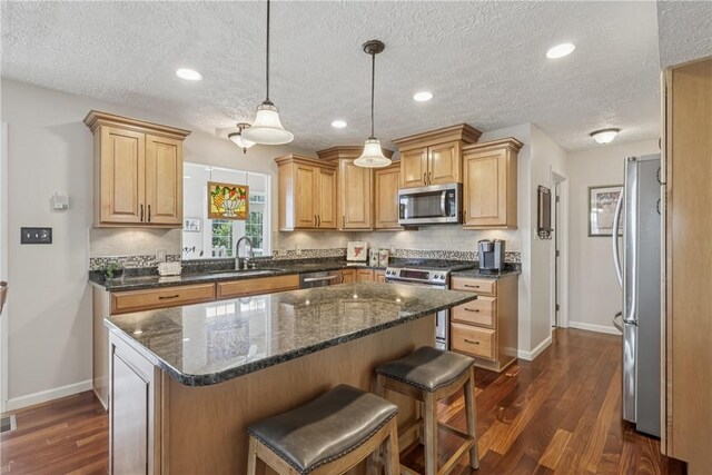165 Sunrise Dr, Allegheny Twp Wml, PA 15656