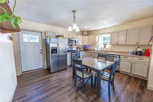 453 Center St, Hyde Park, PA 15641