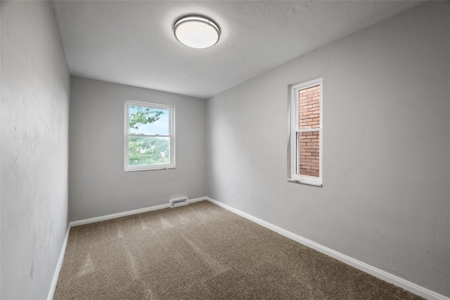 1822 Plainview Ave, Brookline, PA 15226 - carpeted empty room with baseboards