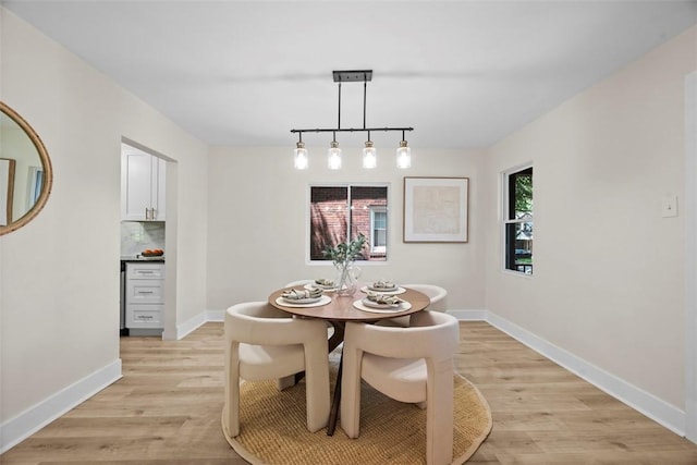 1313 Ingham St, Marshall Shadeland, PA 15212 - dining space featuring light wood finished floors and baseboards