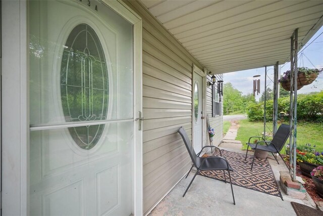 1153 Robinson Hwy, Robinson Twp Wsh, PA 15057 - view of covered porch
