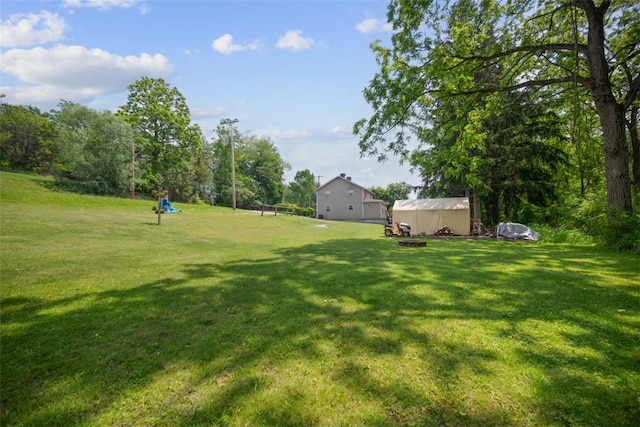 1153 Robinson Hwy, Robinson Twp Wsh, PA 15057 - view of green lawn with an outdoor structure