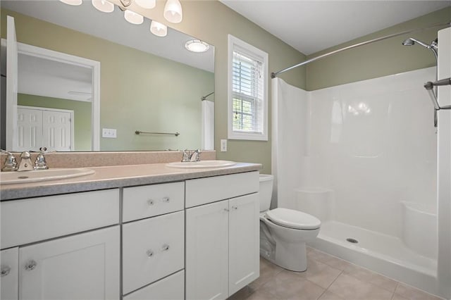 101 Creekside Dr, Buffalo Twp, PA 16055 - full bathroom with tile patterned floors, double vanity, and a shower with shower curtain
