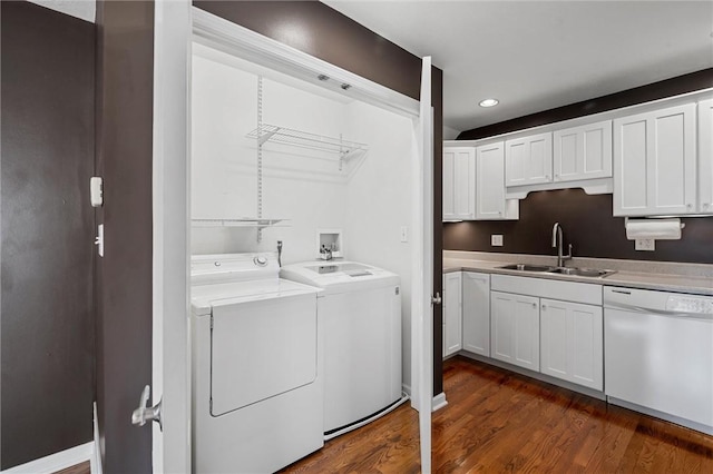 101 Creekside Dr, Buffalo Twp, PA 16055 - washroom featuring washing machine and clothes dryer, dark wood-style flooring, and recessed lighting