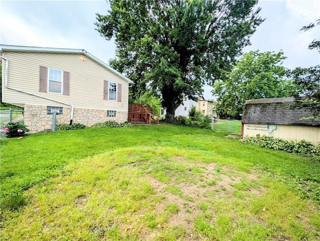 323 E 2nd St, Derry Boro, PA 15627 - fenced backyard with a storage shed