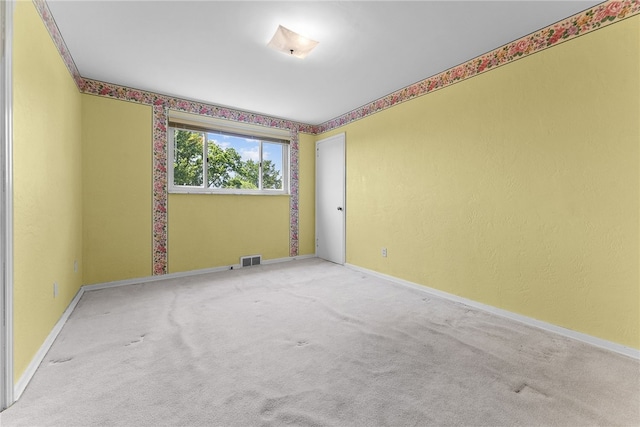 1228 Pinewood Dr, Mt Lebanon, PA 15243 - carpeted empty room featuring baseboards