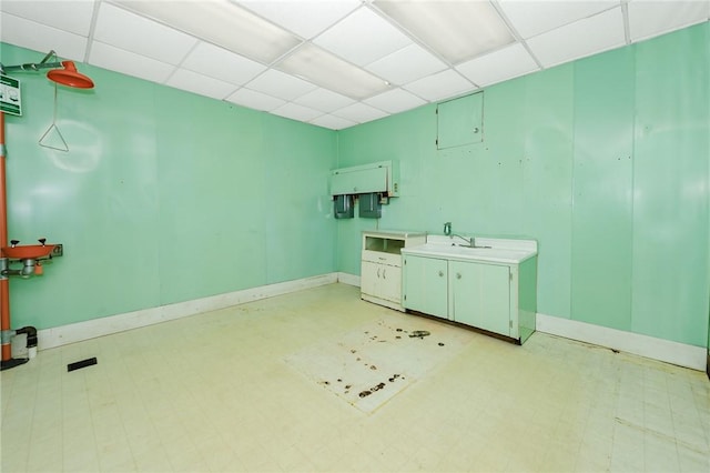 669 Franklin St, Cherryhll Twp/Clymer, PA 15728 - laundry room featuring baseboards and light flooring
