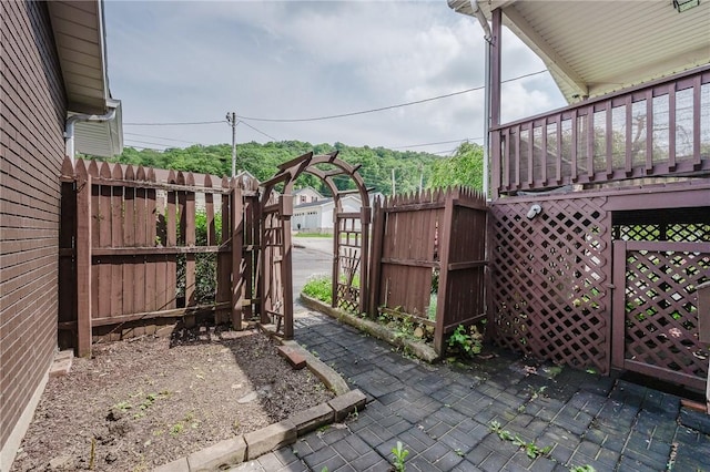 669 Franklin St, Cherryhll Twp/Clymer, PA 15728 - view of patio featuring a gate