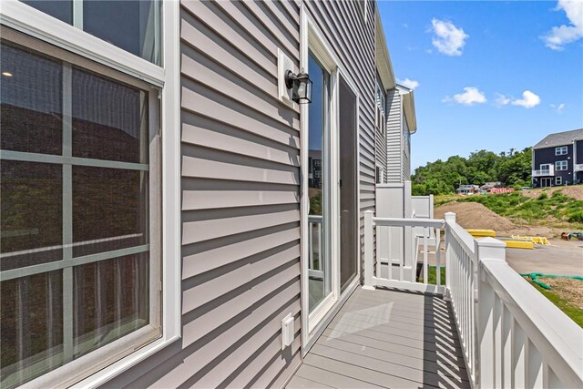 136 Sweetwater Dr, Moon/Crescent Twp, PA 15108 - view of balcony