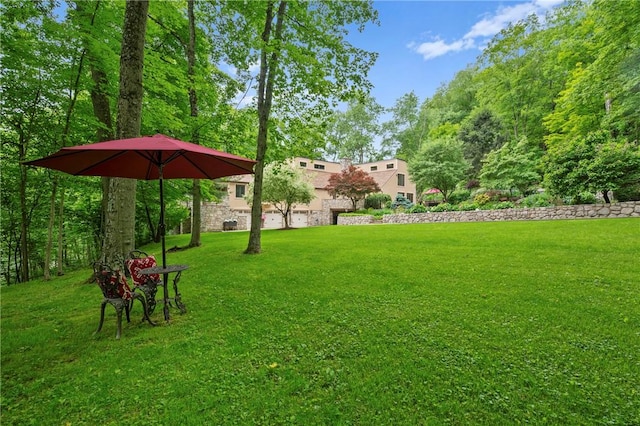 337 Fox Chapel Rd, Fox Chapel, PA 15238 - view of grassy yard