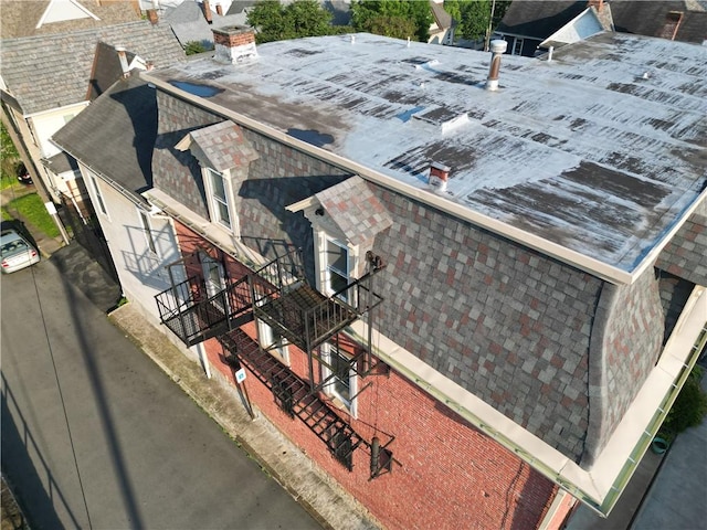 117 S Mckean St, City Of But Ne, PA 16001 - exterior view of a shingled roof