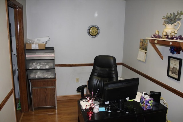 117 S Mckean St, City Of But Ne, PA 16001 - home office with wood finished floors and baseboards