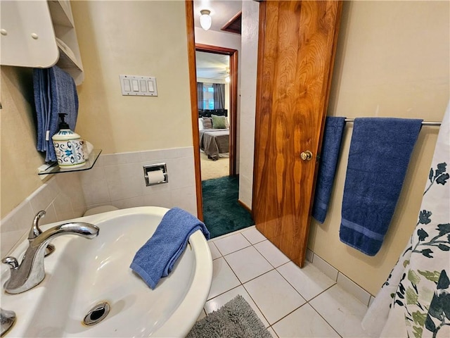468 Lois Dr, Baldwin Boro, PA 15236 - bathroom featuring a sink and tile patterned flooring