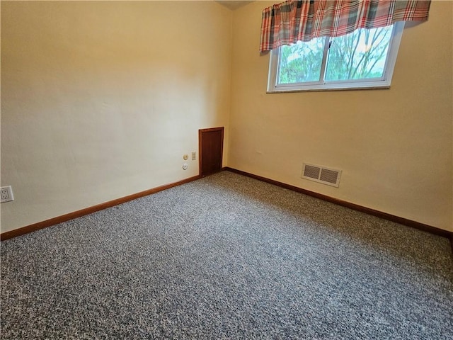 468 Lois Dr, Baldwin Boro, PA 15236 - spare room with carpet flooring and baseboards