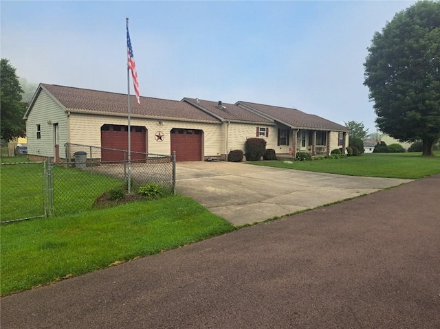 844 Williams St, Confluence Boro, PA 15424 - ranch-style home featuring a garage and driveway