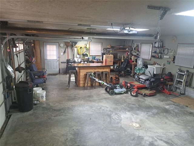 844 Williams St, Confluence Boro, PA 15424 - garage with a workshop area