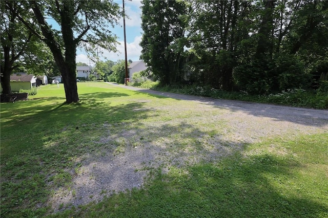 126 N Otter St, Mercer Boro Mer, PA 16137 - view of grassy yard