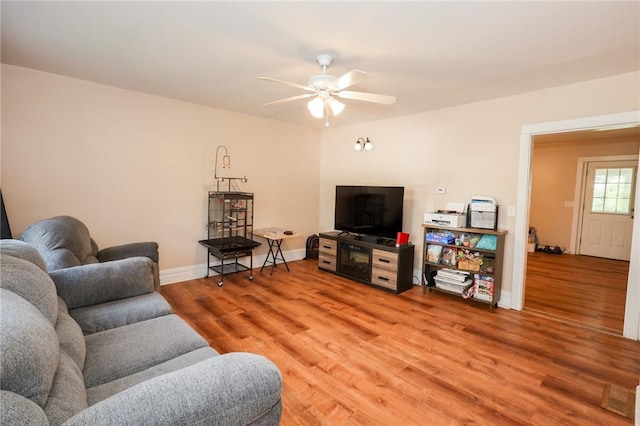 126 N Otter St, Mercer Boro Mer, PA 16137 - living area with ceiling fan and light wood-style flooring