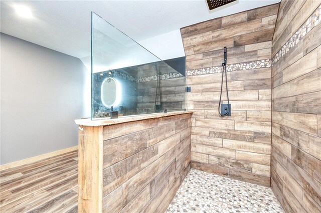 1060 Wattersonville Rd, Coolbaugh Twp, PA 16218 - full bathroom with a walk in shower