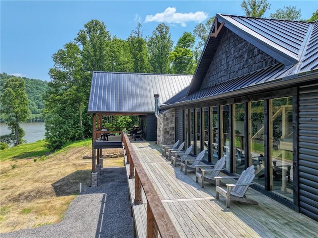 1060 Wattersonville Rd, Coolbaugh Twp, PA 16218 - deck with a water view