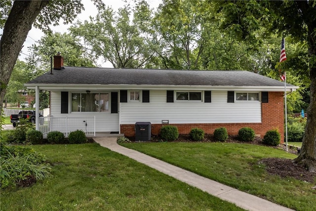 433 Wyndhurst Dr, Moon/Crescent Twp, PA 15108 - single story home with a chimney and a front yard