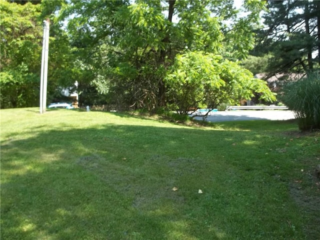 243 Byron Rd, Ross Twp, PA 15237 - view of grassy yard