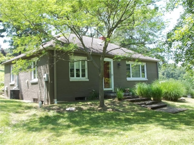 243 Byron Rd, Ross Twp, PA 15237 - view of front of house with a front yard
