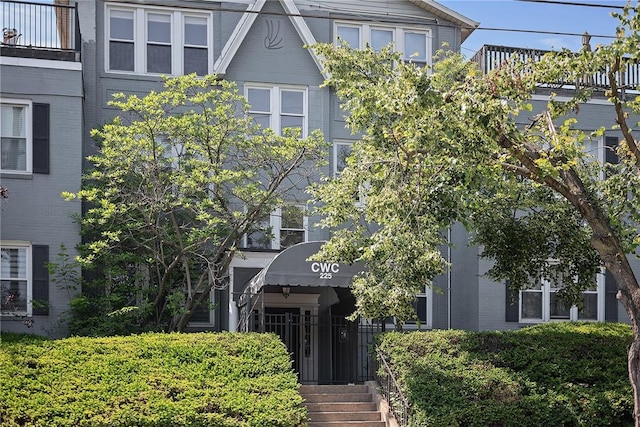 225 E Swissvale Ave Unit 2, Edgewood, PA 15218 - view of multi unit property