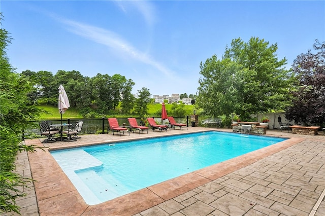 30 Trotter Ln, Findlay Twp, PA 15026 - swimming pool featuring a patio area and outdoor dining space