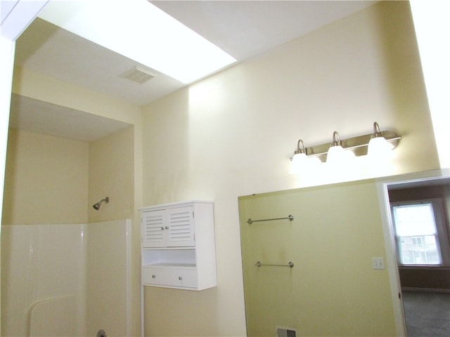6921 Spring Valley Ln, Murrysville, PA 15632 - bathroom with a shower