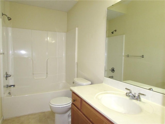 6921 Spring Valley Ln, Murrysville, PA 15632 - bathroom with vanity and bathing tub / shower combination