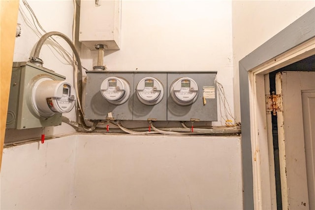 502 3rd St, Pitcairn, PA 15140 - detailed view of electric meter