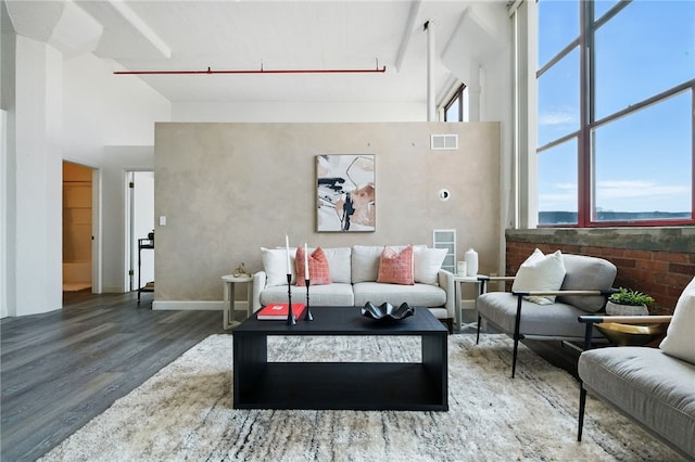 5850 Centre Ave Unit 605, Shadyside, PA 15206 - living room with wood finished floors and a high ceiling