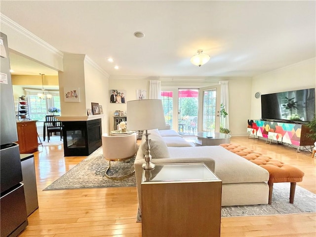 518 Farndale Rd, Ohara, PA 15238 - living area featuring ornamental molding, light wood-style flooring, and recessed lighting