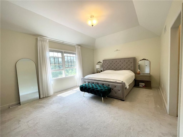 518 Farndale Rd, Ohara, PA 15238 - bedroom with light colored carpet and a raised ceiling