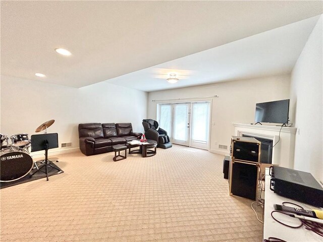 518 Farndale Rd, Ohara, PA 15238 - living area featuring light colored carpet and recessed lighting