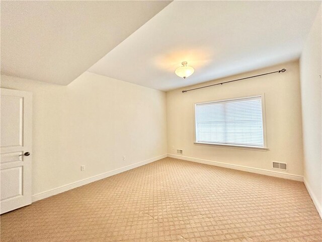 518 Farndale Rd, Ohara, PA 15238 - unfurnished room with baseboards and light carpet
