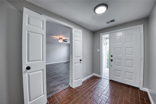 1586 Pinehurst Dr, Saint Clair, PA 15241 - photo 4