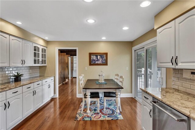 425 Ridge Rd, Hempfield Twp Wml, PA 15601 - dining space with wood finished floors and recessed lighting