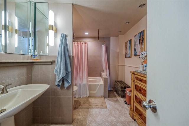 320 Fort Duquesne Blvd Unit 26N, Downtown Pgh, PA 15222 - full bath with shower / tub combo with curtain and recessed lighting
