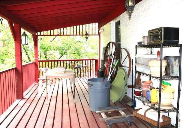 200 School St, Green Tree, PA 15220 - view of wooden terrace