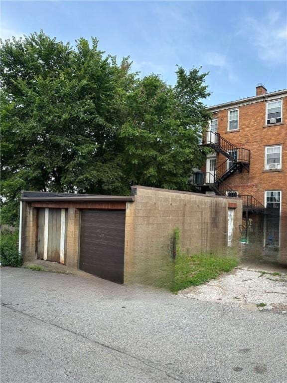 107 E 18th Ave, Homestead, PA 15120 - garage with driveway