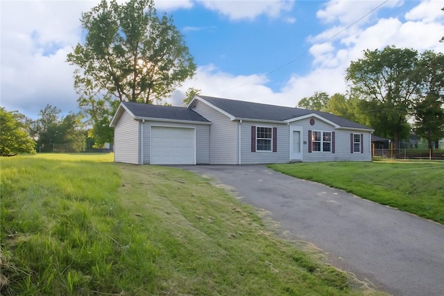 824 Emerson Ave, Farrell, PA 16121 - ranch-style home with a garage, driveway, and a front yard