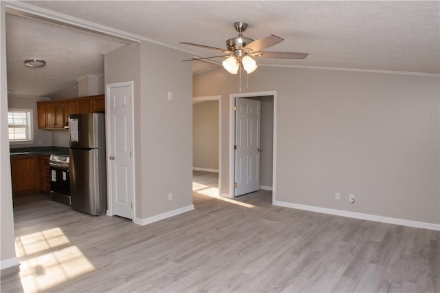 824 Emerson Ave, Farrell, PA 16121 - unfurnished living room featuring ceiling fan, light wood-style flooring, crown molding, and vaulted ceiling