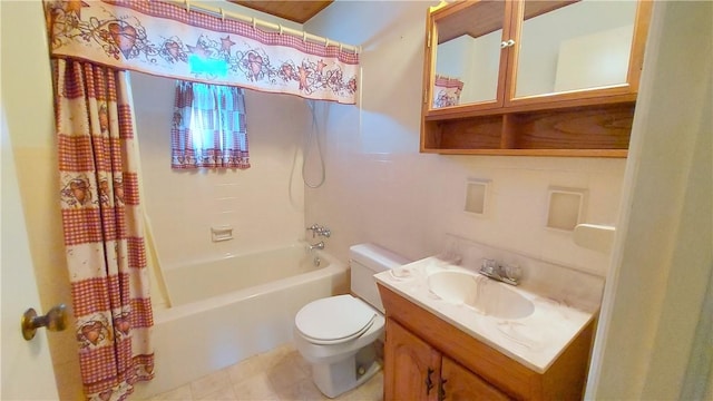93 8th Ave, Ross Twp, PA 15229 - full bath featuring shower / bath combination with curtain and vanity