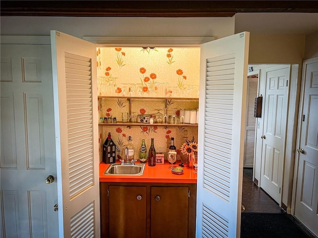 123 W Muntz Ave, Twp Of But Se, PA 16001 - view of indoor wet bar