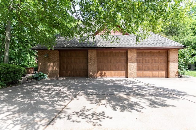 99 Wiggins Ln, South Union Twp, PA 15401 - garage with concrete driveway