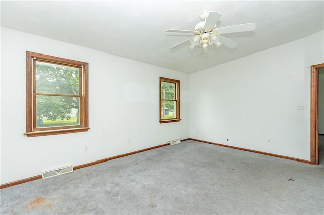 400 Moween Rd, Loyalhanna, PA 15681 - unfurnished room featuring carpet and ceiling fan